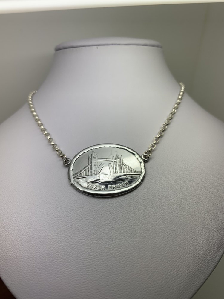 Sterling Silver Tower Bridge Souvenir Necklace - London 1945 - Image 3