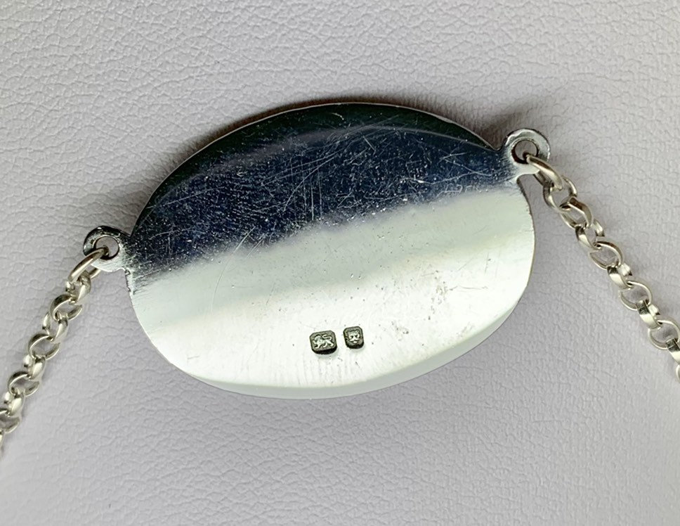 Sterling Silver Windsor Castle Souvenir Necklace - London 1945 - Image 3