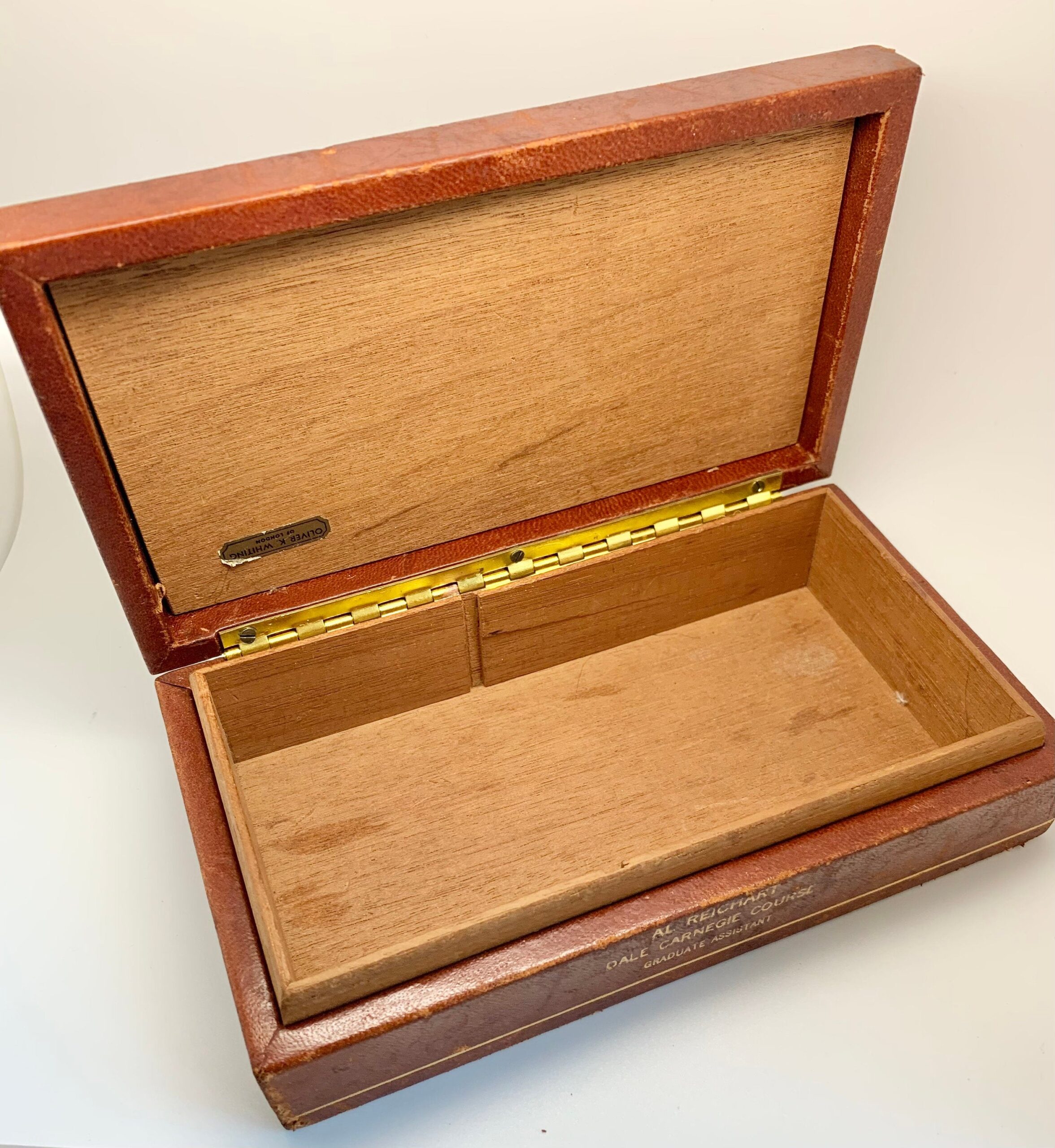 DALE CARNEGIE Vintage Crested Leather Cigar Box c.1940s - Image 4