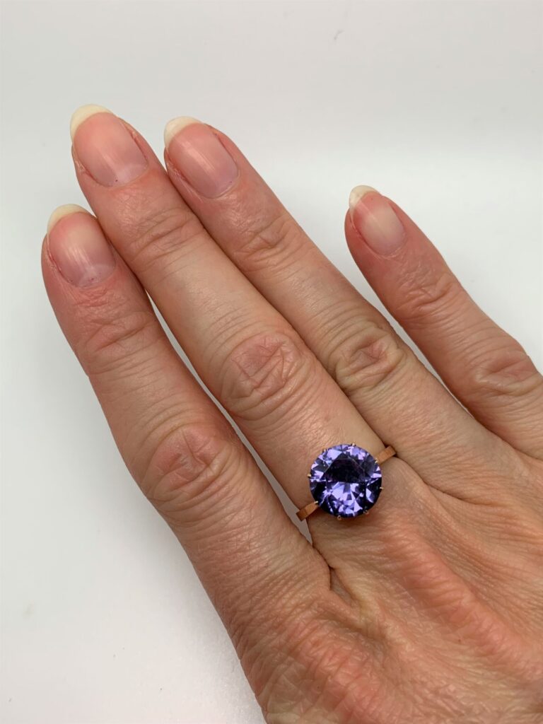 colour change sapphire rose gold ring