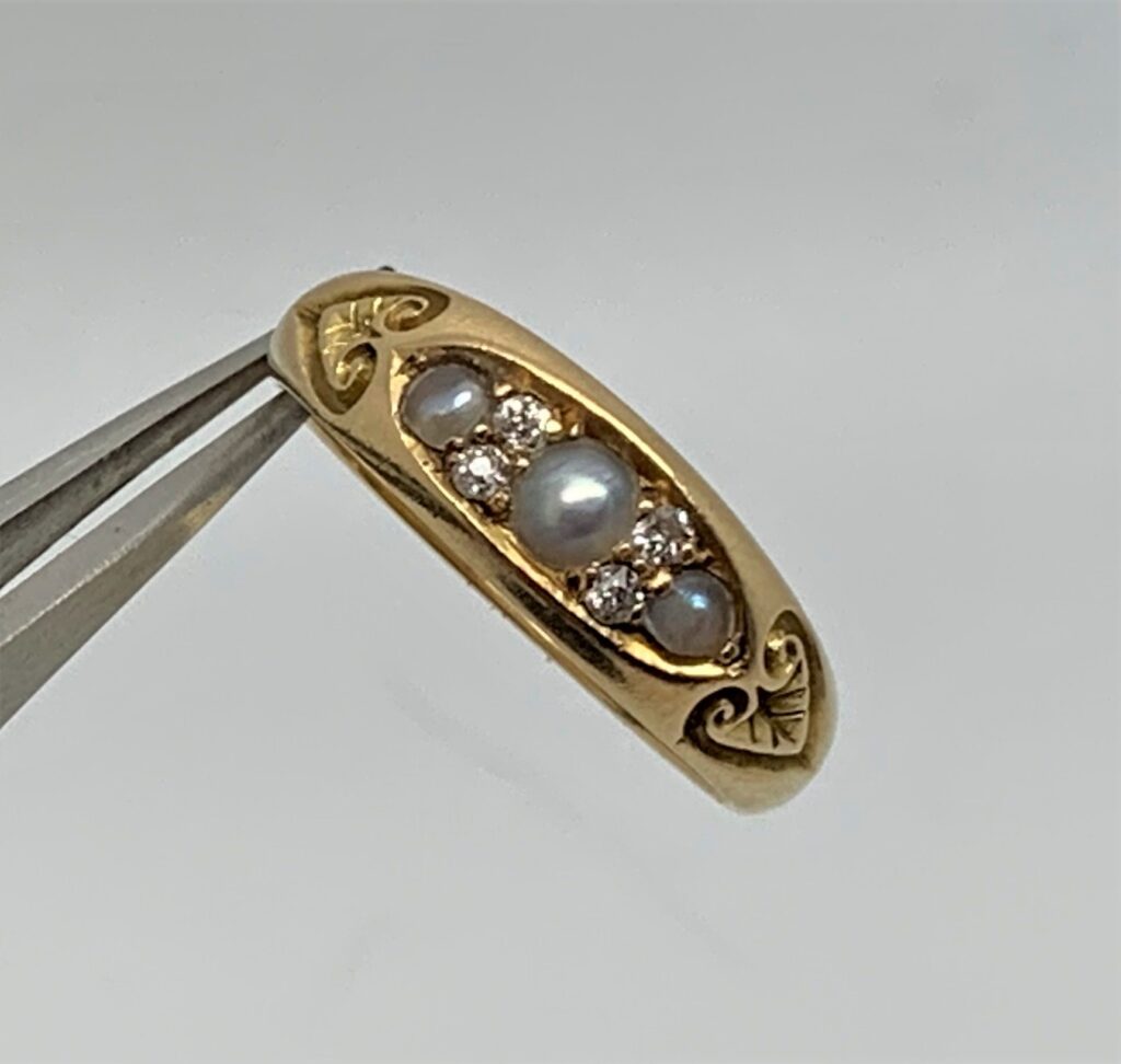 Victorian Pearl Diamond 18ct Yellow Gold Antique Ring