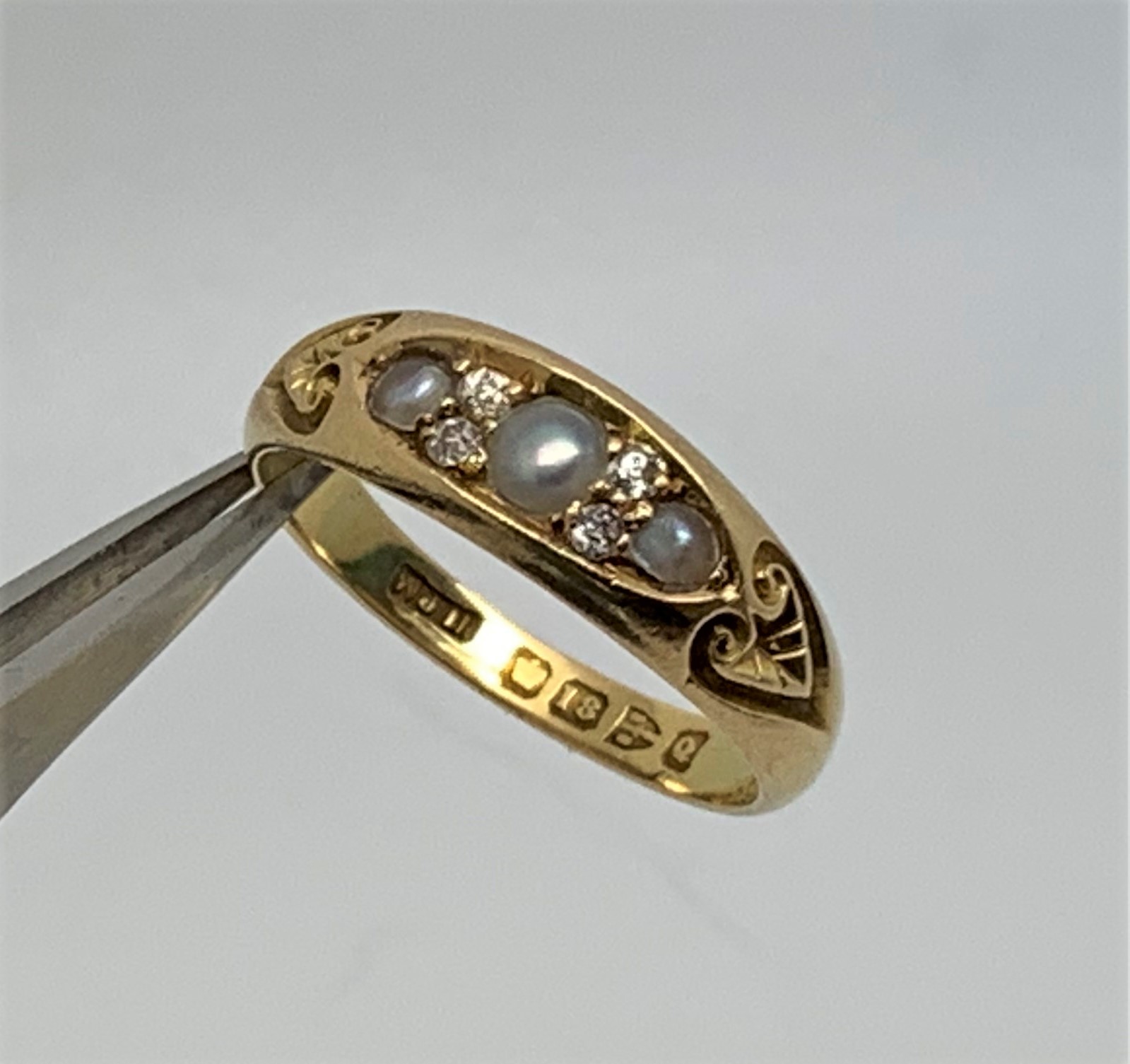 Victorian Pearl Diamond 18ct Yellow Gold Antique Ring