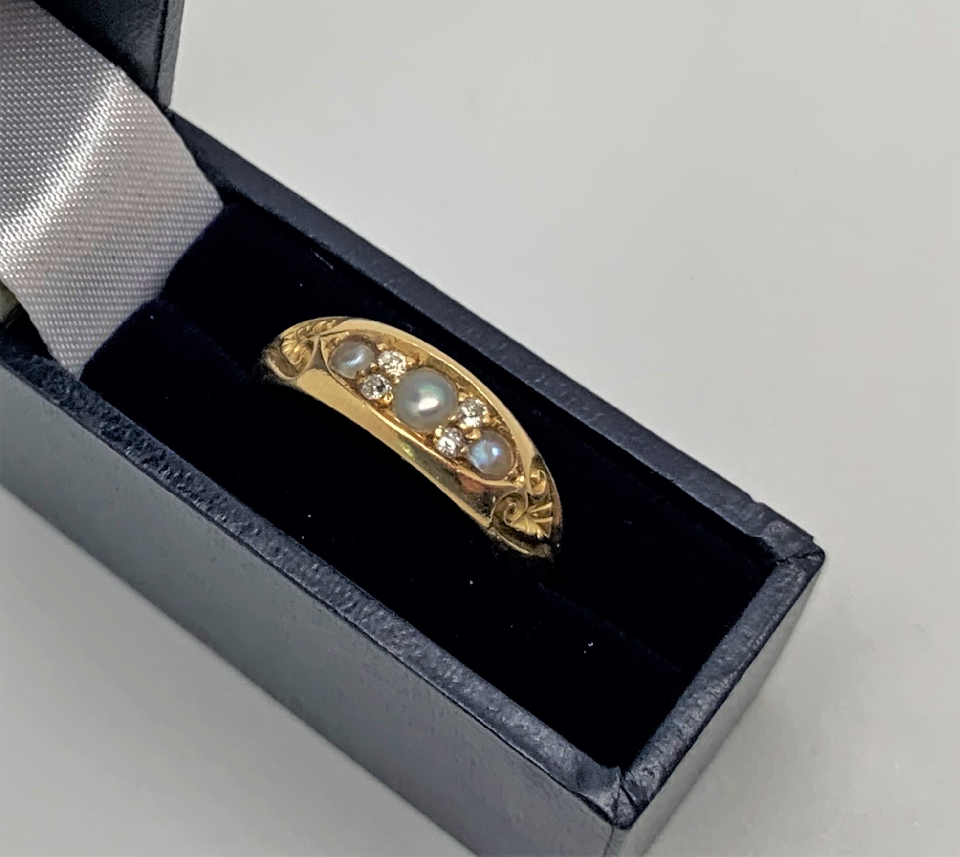 Victorian Pearl Diamond 18ct Yellow Gold Antique Ring