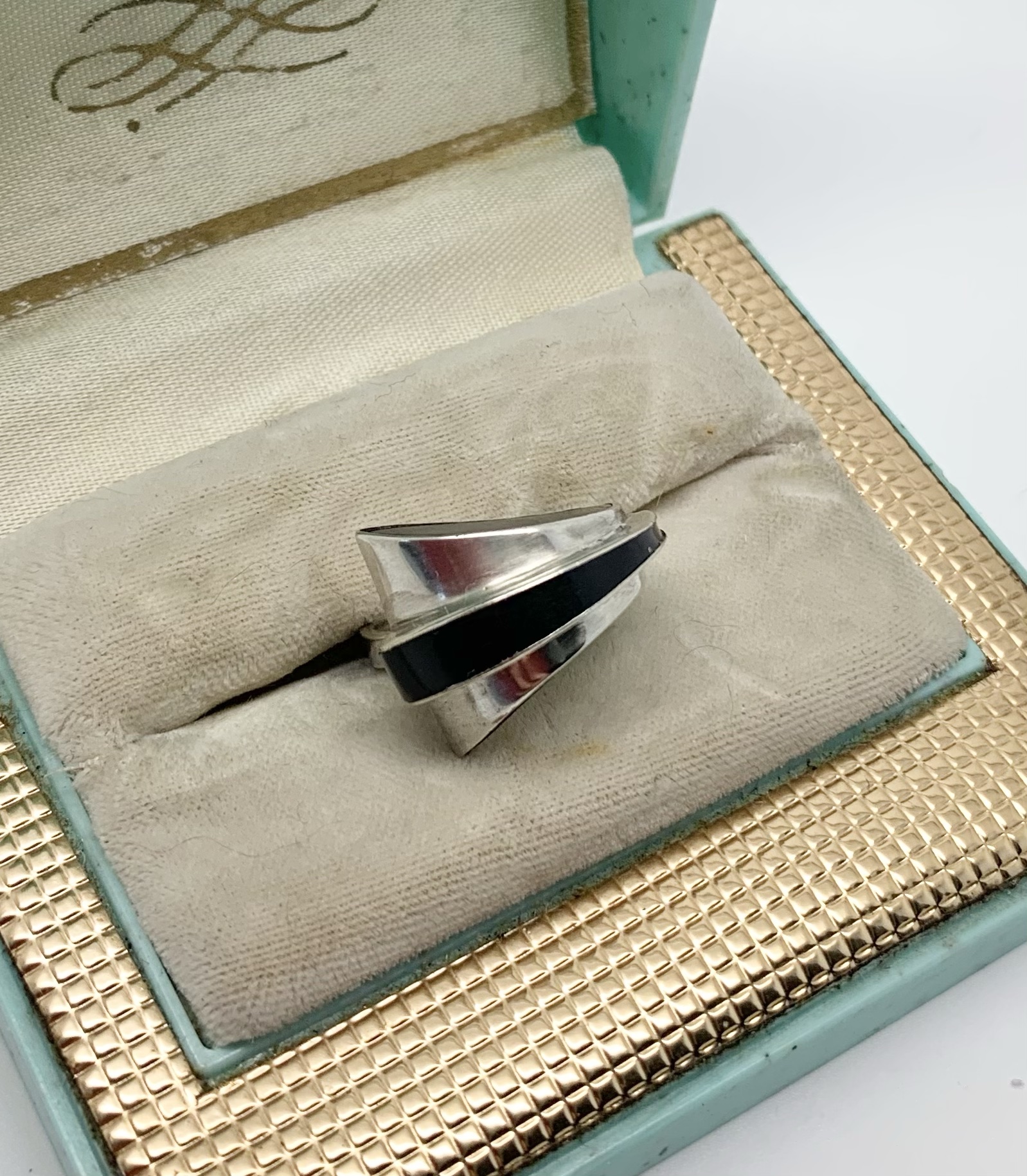 00972 Vintage Modernist Mexican Sterling Silver Onyx Ring c.1950s