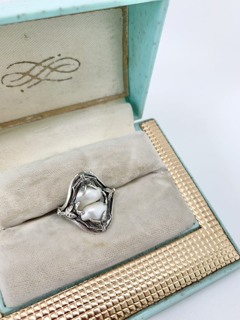 01162 American Arts Crafts Silver Mississippi Pearl Ring