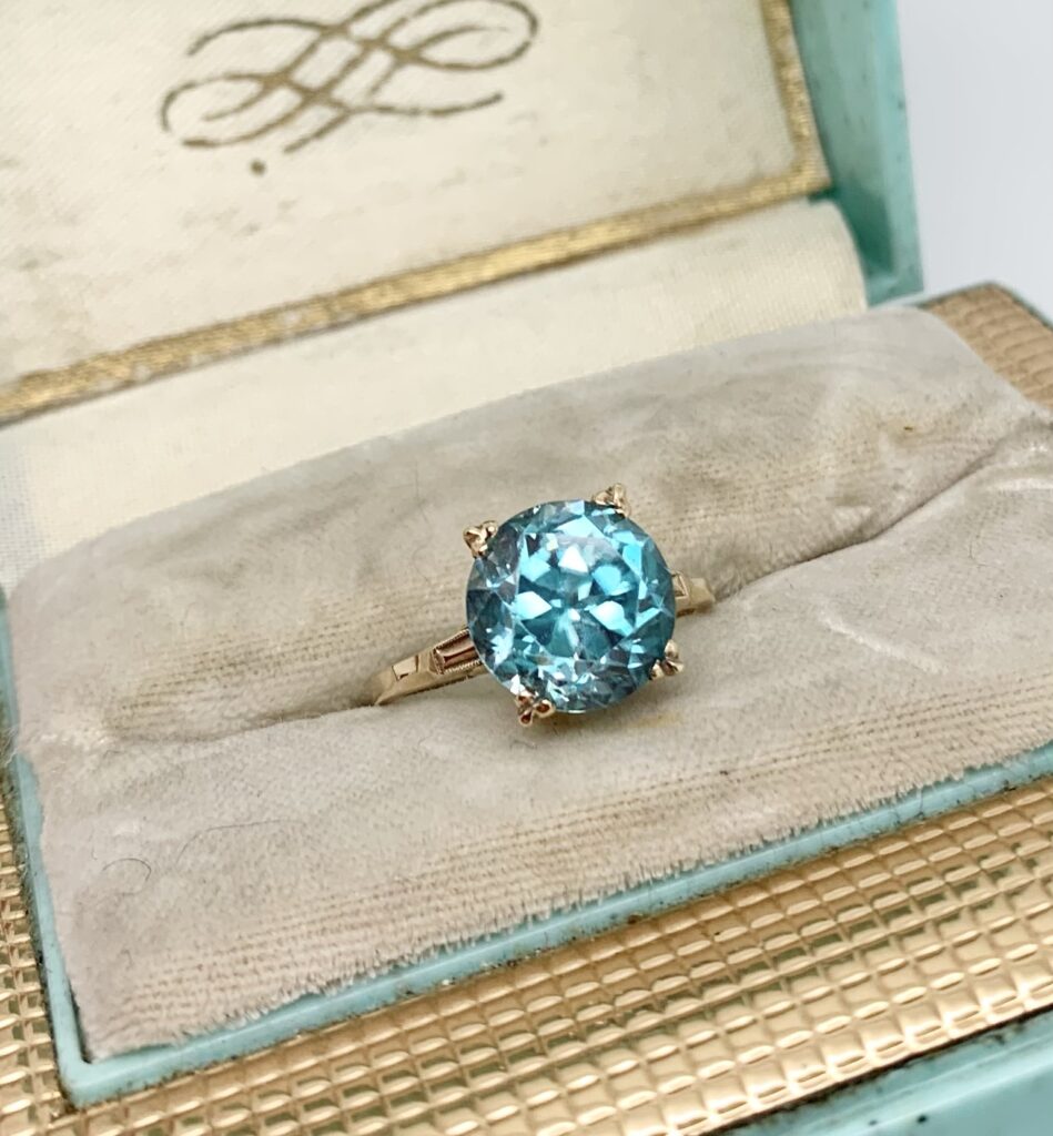 00769 Antique Art Deco Natural Blue Zircon Rose Gold Solitaire Ring 1920s