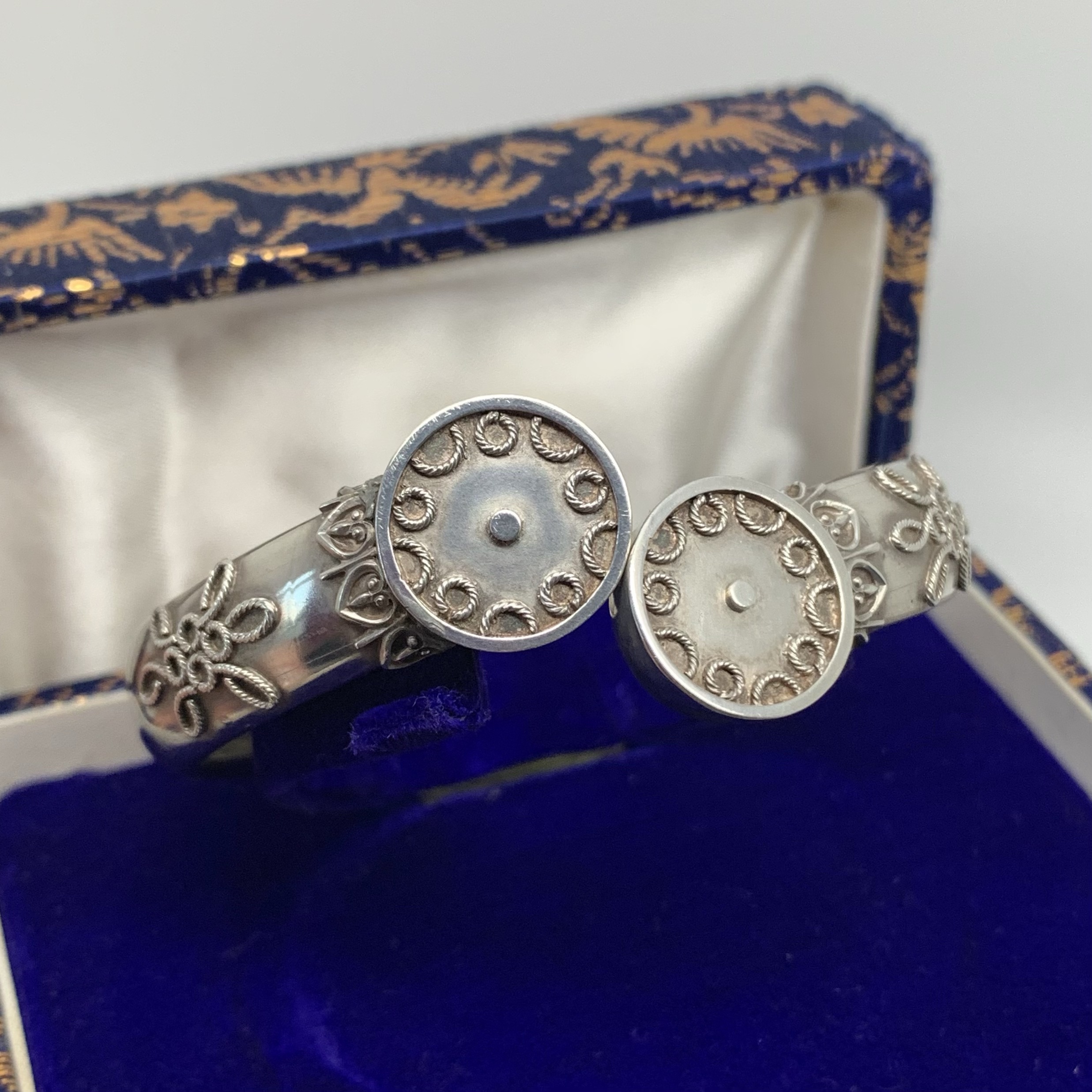 00537 Antique Etruscan Revival Continental Silver Cross Over Bangle Bracelet