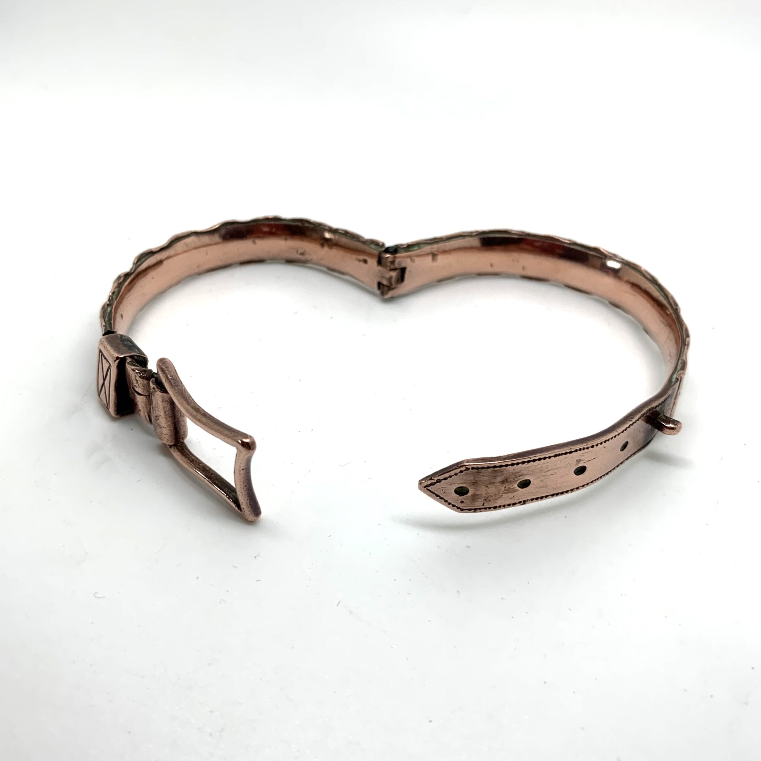 01117 Antique Copper WWI Trench Art Sweetheart Shell Buckle Bracelet