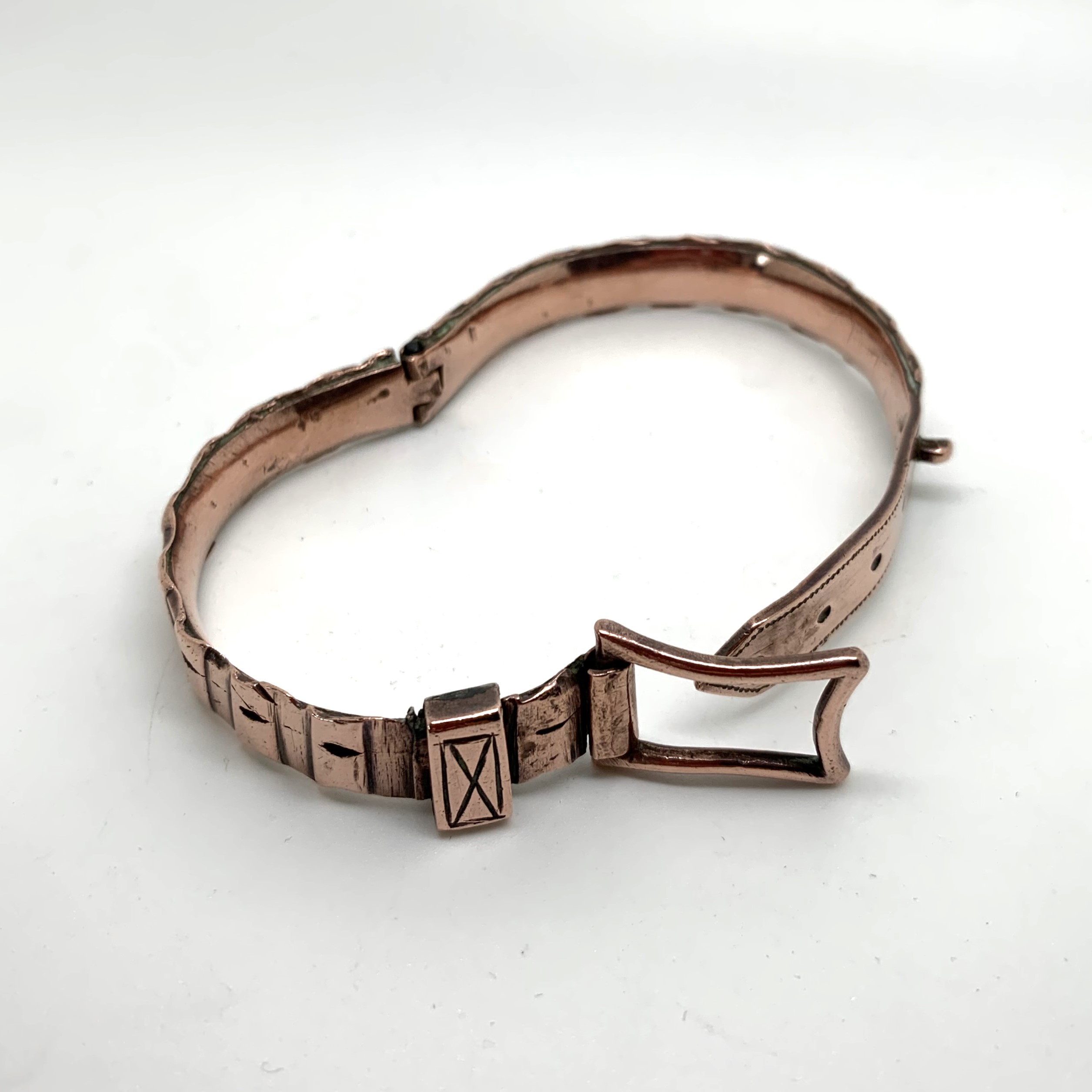 01117 Antique Copper WWI Trench Art Sweetheart Shell Buckle Bracelet