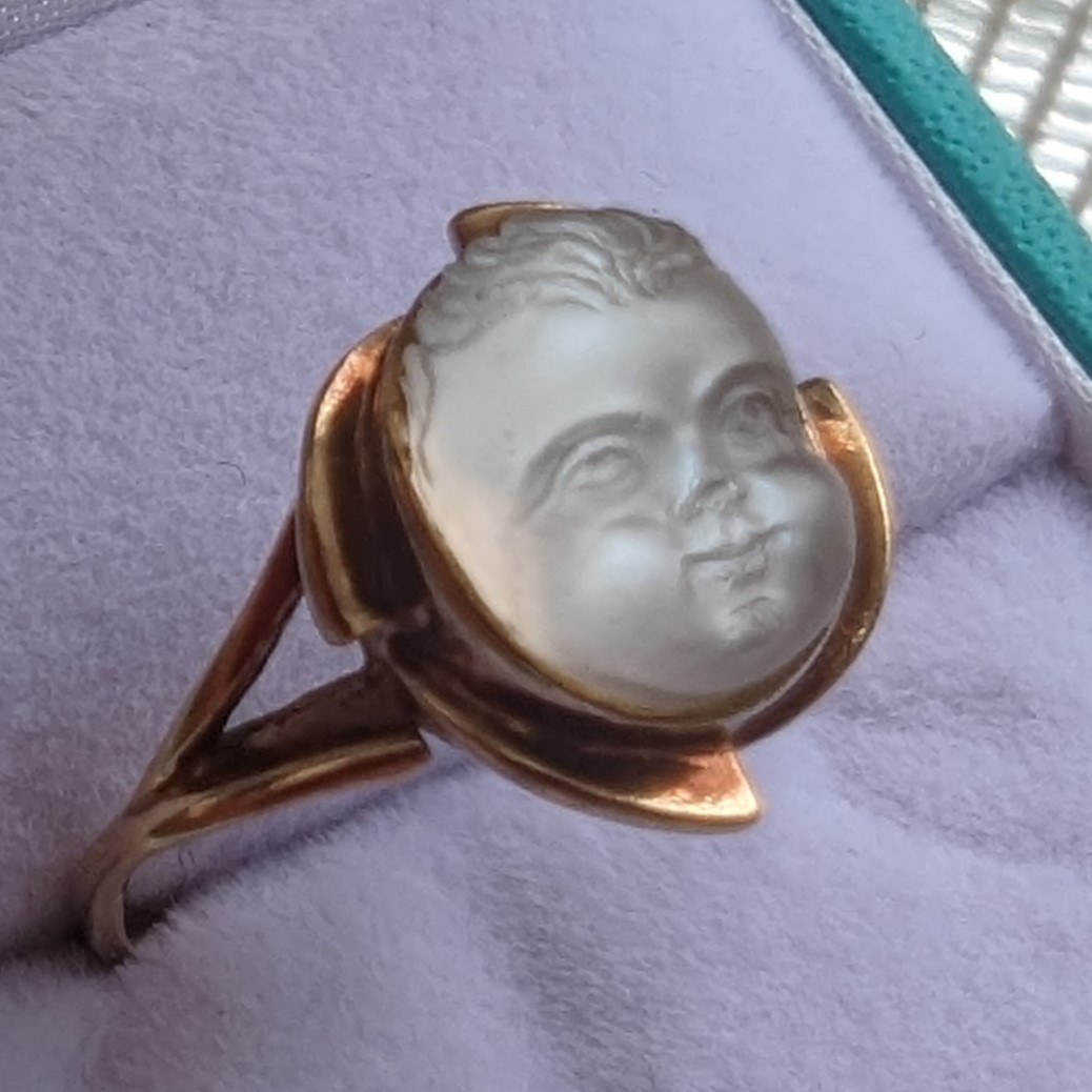 Antique Victorian Carved Moonstone Baby Cherub Face Gold Ring c.1900