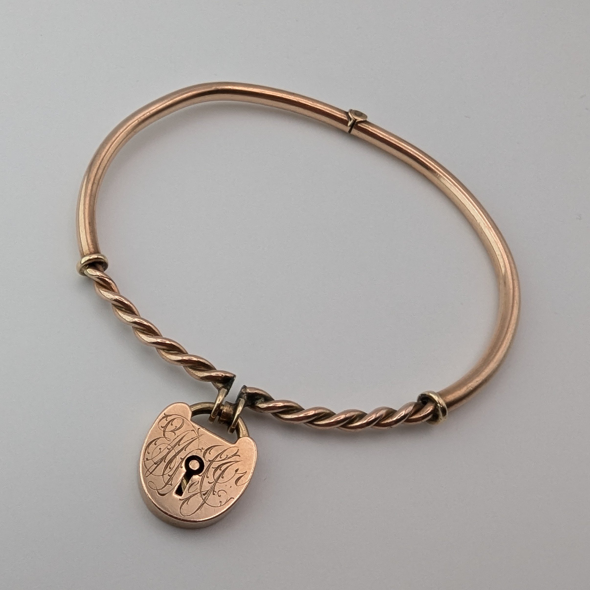 Victorian 9ct Rose Gold Sweetheart Rope Padlock Bangle c.1890s - Image 7